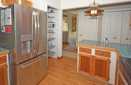 Glen Arbor House | Spacious lake access home with a washer/dryer, central AC, nearby tennis