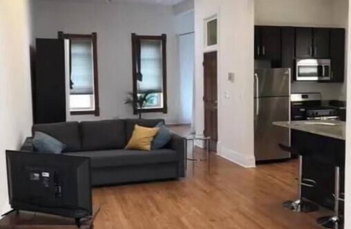 Noble Square Apartment | Spacious loft in the heart of West Town, Noble Square Chicago