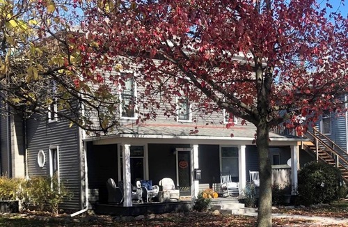 Tecumseh House | Spacious perfect house to come and ExploreHistorical Tecumseh