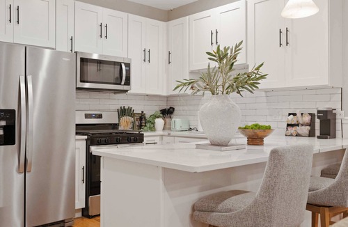 East Garfield Park House | Spacious Urban Getaway near Downtown