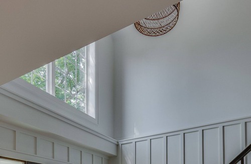 Union Pier House | Sprawling Luxury Rental w/ Chef's Kitchen, Pool & 2 Hot Tubs - Walk to Beach