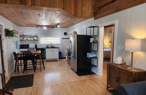 Traverse City Ski Chalet | StepsToBeach HotTub Fireplace North Coast Gem