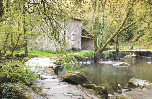 Mortagne-sur-Sevre House | Studio 2 pers rénové en bord de Sèvre avec cuisine équipée et extérieur partagé - FR-1-426-482