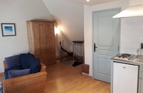 Saint-Ouen-La-Rouerie Apartment | Studio Apartment for 2 - Adults Only. 30 minutes from Mont Saint Michel