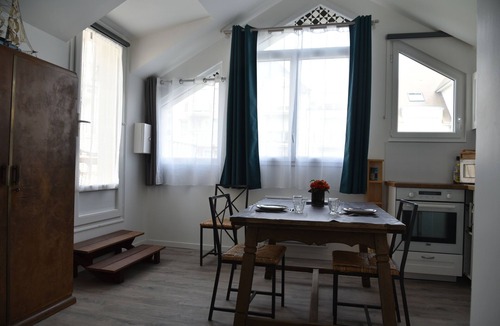 Ouistreham Apartment | Studio BEACH ENTRANCE and Free Parking