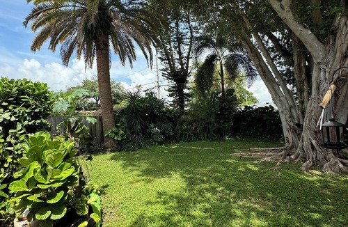 Miami Shores Apartment | Stylish 1bedroom and bath studio with private entrance and parking. Central
