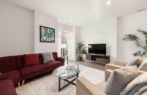 Near South Side House | Stylish 3BR Gem in Prime Location