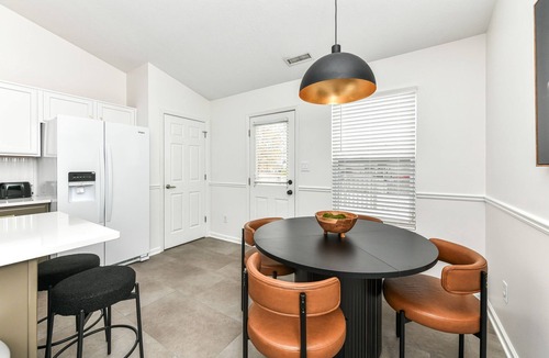 Fishers House | Stylish 3BR near Fishers & Noblesville Venues