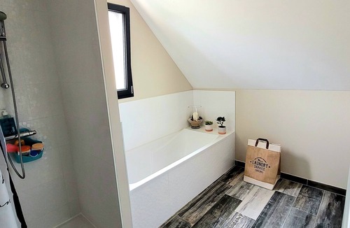 Rouillon Bed & Breakfast | Suite Dans Villa Avec Piscine au Calme Proche du Circuit des 24h du Mans