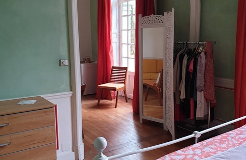 Saint-Avertin Bed & Breakfast | Suite en Rez-de-chaussée Dans Authentique Demeure Tourangelle du 18è Siècle