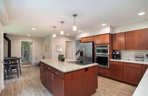 Berrien Springs House | Summer Fun w/Heated Pool | Hot Tub | 18 Acres!