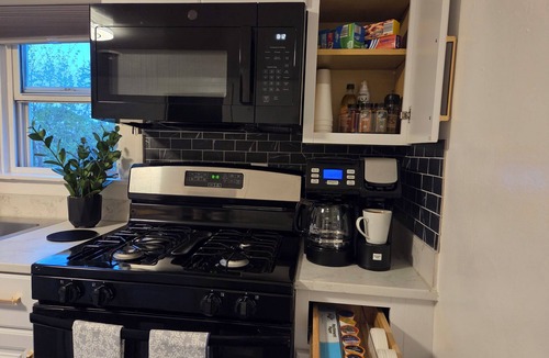 Whiting Apartment | The Beach Loft - 5 min from Whihala Beach, 30 min. from Chicago Navy Pier