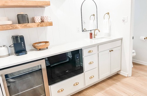 Whitehall Apartment | The Blush Room - #20