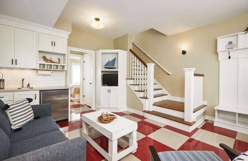 Holland Condo | The Bridgeport: Beachy 2BR + Loft Townhome Sleeps 8 | Pool, Hot Tub, Golf, Close to Lake Michigan