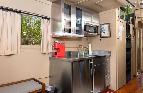 Empire Apartment | The Caboose