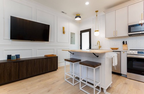 Northeast South Bend Condo | The Darby Condo<>Cozy 1Br Condo <1mi to ND campus