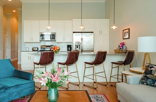 Ravenswood Hotel | The Guesthouse Hotel