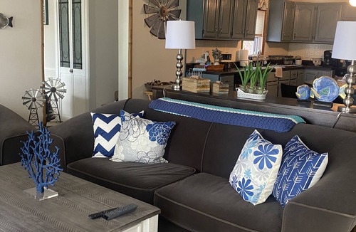 Monticello House | The Lake House Everyone Wants w/two decks, great amenities & optional Pontoon!