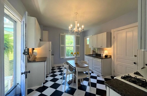 Cincinnati House | The Little Yellow House - Hyde Park and O’Bryonville Walkability