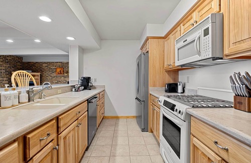 La Porte House | The Lodge at Rush Lakes, 10 bd 16 ba 473 acre private estate. boating, biking, fishing, trails