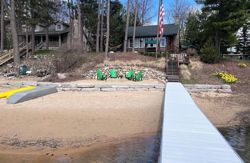 Gladwin Cabin | The Log Weekend: Cozy Up for a Crisp, Colorful Lakeside Escape