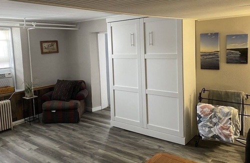 Port Washington Apartment | The Port Sailor