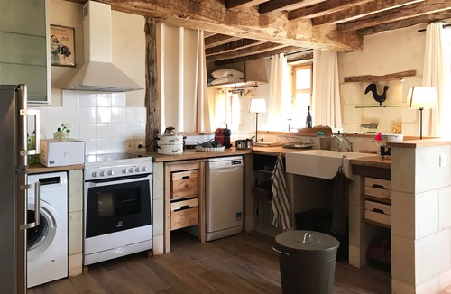 Cravant-les-Coteaux Cottage | The Sonnay Castle Lodge, near Chinon: 4 * cottage for 2