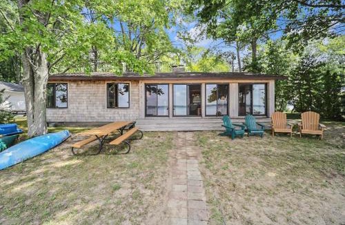 Interlochen House | The Summer Cabin