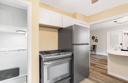 Macatawa Ski Chalet | The Whitman Cottage - Quaint Home Near Lake Macatawa