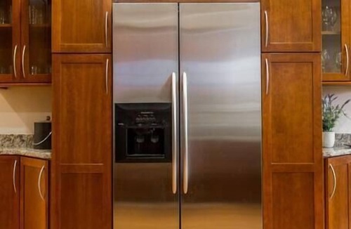 Wrigleyville Apartment | The Wrigleyville Deluxe- Steps to Wrigley, Sleeps 10