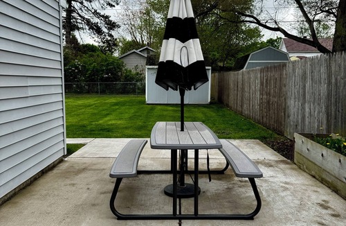 Marion House | This house is a 4 bedroom(s), 2 bathrooms, located in Marion, IN.