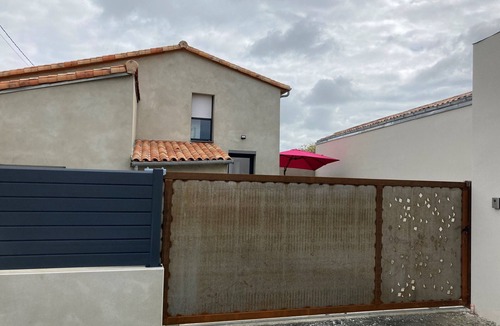 Clisson Cottage | Traditional House with Terrace near Clisson, Perfect for Family Stays