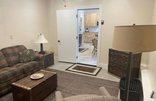 Rudyard Cabin | Trails End Lodge -comfort, convenience & location -10% discount for 7 night stay