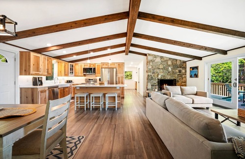 Jacksonport House | Tranquil Cliff Cottage - Northern Door County