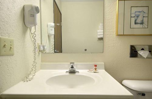 Hudsonville Hotel | Travelodge by Wyndham Hudsonville