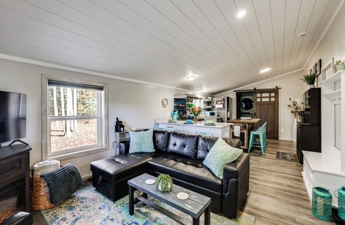 Grawn Cabin | Traverse City Cabin w/Nearby Hiking & Lake!