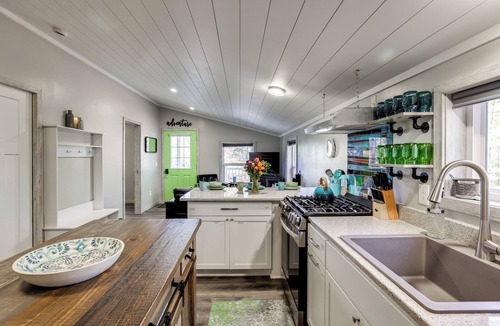 Grawn Cabin | Traverse City Cabin w/Nearby Hiking & Lake!