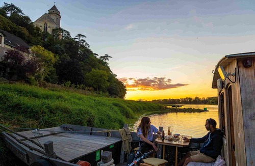Saint-Florent-le-Vieil Boat Rental | Unique cruise of several days with Houseboat on Loire
