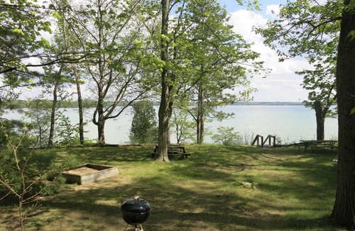 Elk Rapids House | Unique & Spacious 5-bedroom on Sandy Shores of of Elk Lake