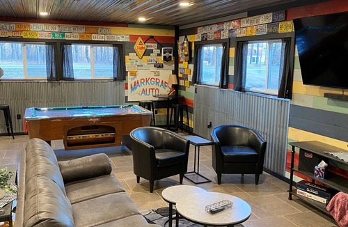 Phlox Apartment | Uniquely Renovated Building with a feel of home-Sleeps 4.