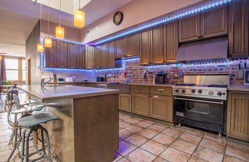 Wicker Park Condo | Uniquely Spacious Two-Story Loft in Wicker Park