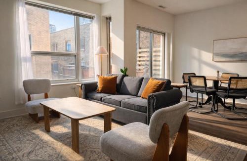 Yankee Hill Apartment | Upscale Apartment Near Lake Michigan · Sleeps 6-7