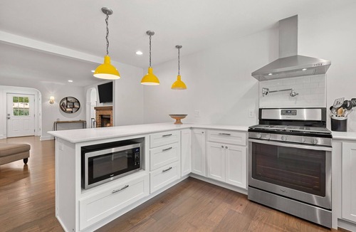 Shorewood-Tower Hills-Harbert House | Sawyer Retreat/3 bdrm/3 ba, heated pool, fire pit, 5 min drive to beach