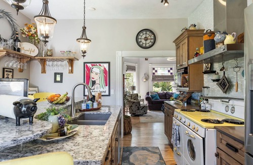 Newberg House | Victorian Secrets 1897 Home - Curious? Eclectic, convenient & ❤️ of wine country