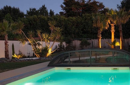 Saint-Vincent-sur-Jard Villa | Villa 10/12 p. SWIMMING POOL, SPA & SAUNA 2 kms from beach, marshes, forests
