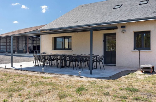Courcelles-de-Touraine House | Villa Flora – Family Home for 14 Guests