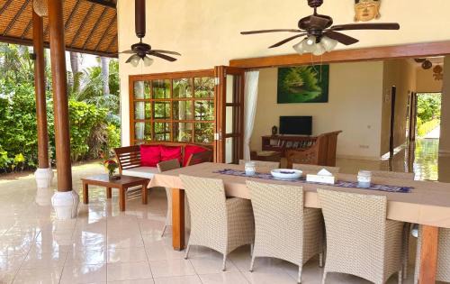 Lokapaksa Villa | Villa Mawar