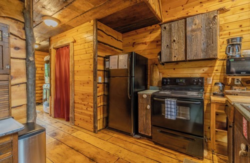 Elk Rapids House | Walk to Downtown Elk Rapids + Steps from East Grand Traverse Bay | Sleeps 6