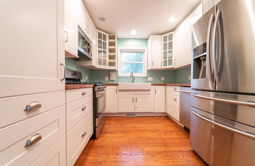 New Buffalo House | Walking Distance to Shops, Beach, Restaurants and Brewery