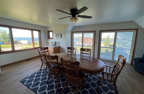 Barbeau Apartment | Waterfront and freighter views with optional dock space